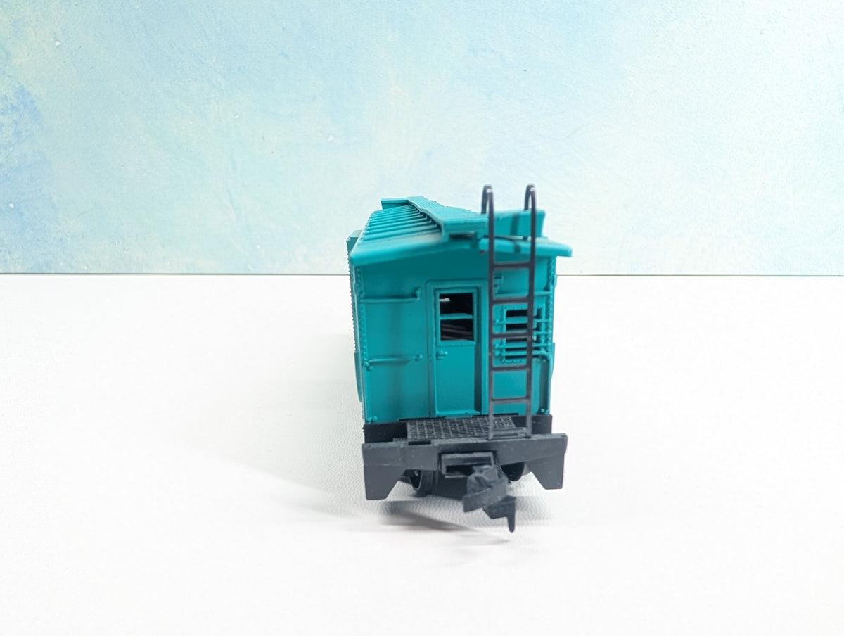 USED Athearn HO Scale Bay Window Caboose P&LE #312