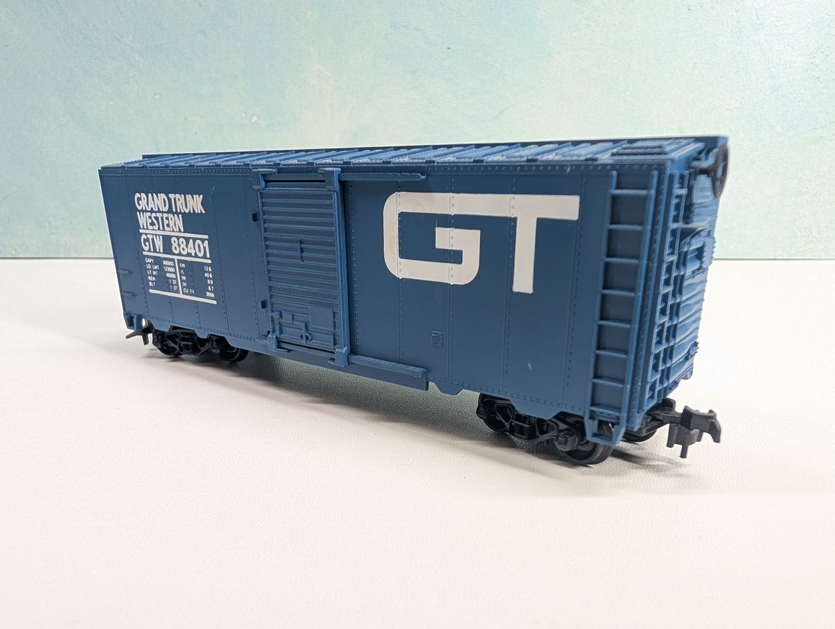 USED Lionel HO Scale 40' Box Car Grand Trunk Western GTW #88401