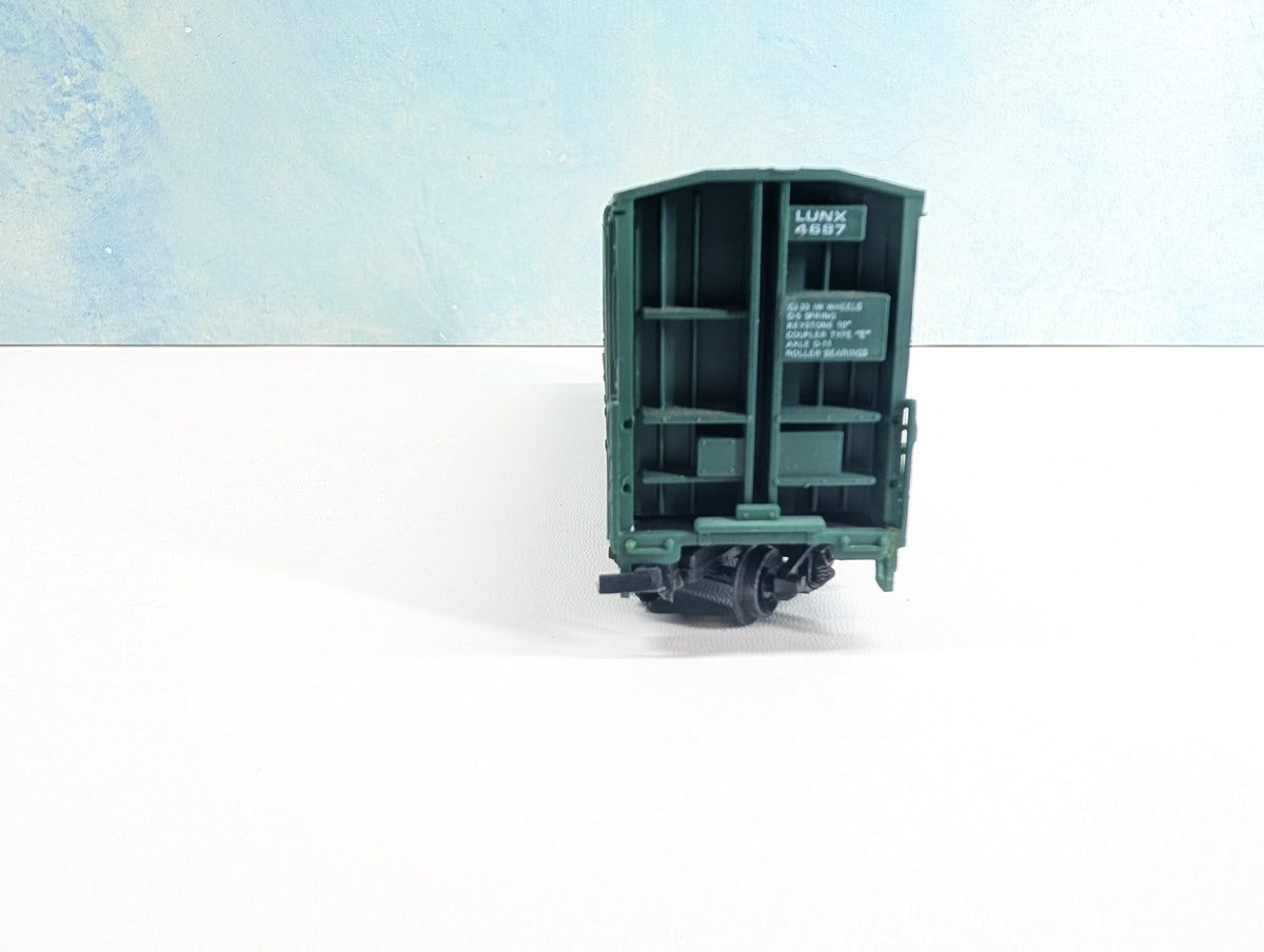 USED HO Scale Thrall Door Box Car Weyerhaeuser LUNX #4687