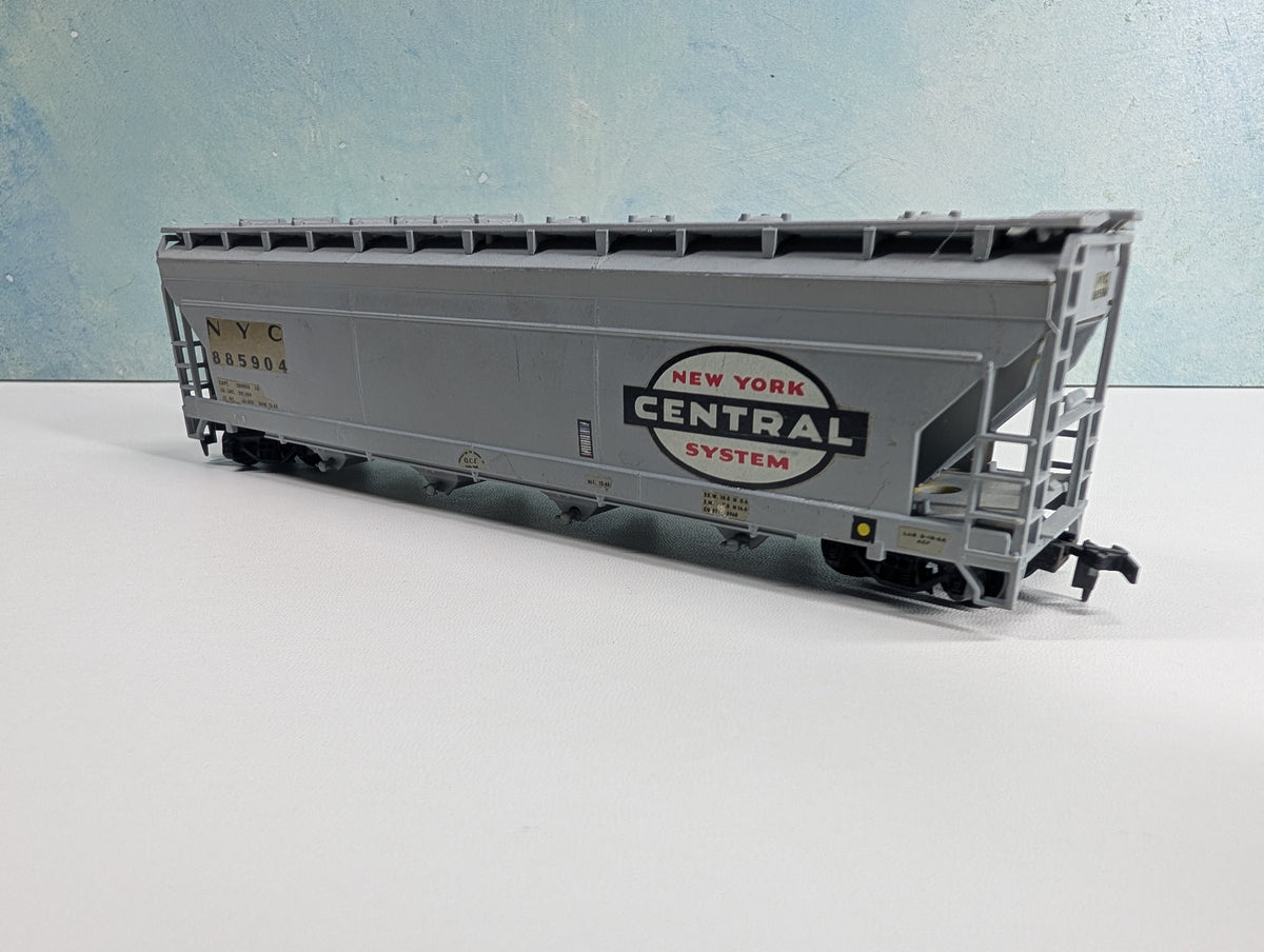 USED HO Scale ACF Centerflow Covered Hopper New York Central NYC #885904