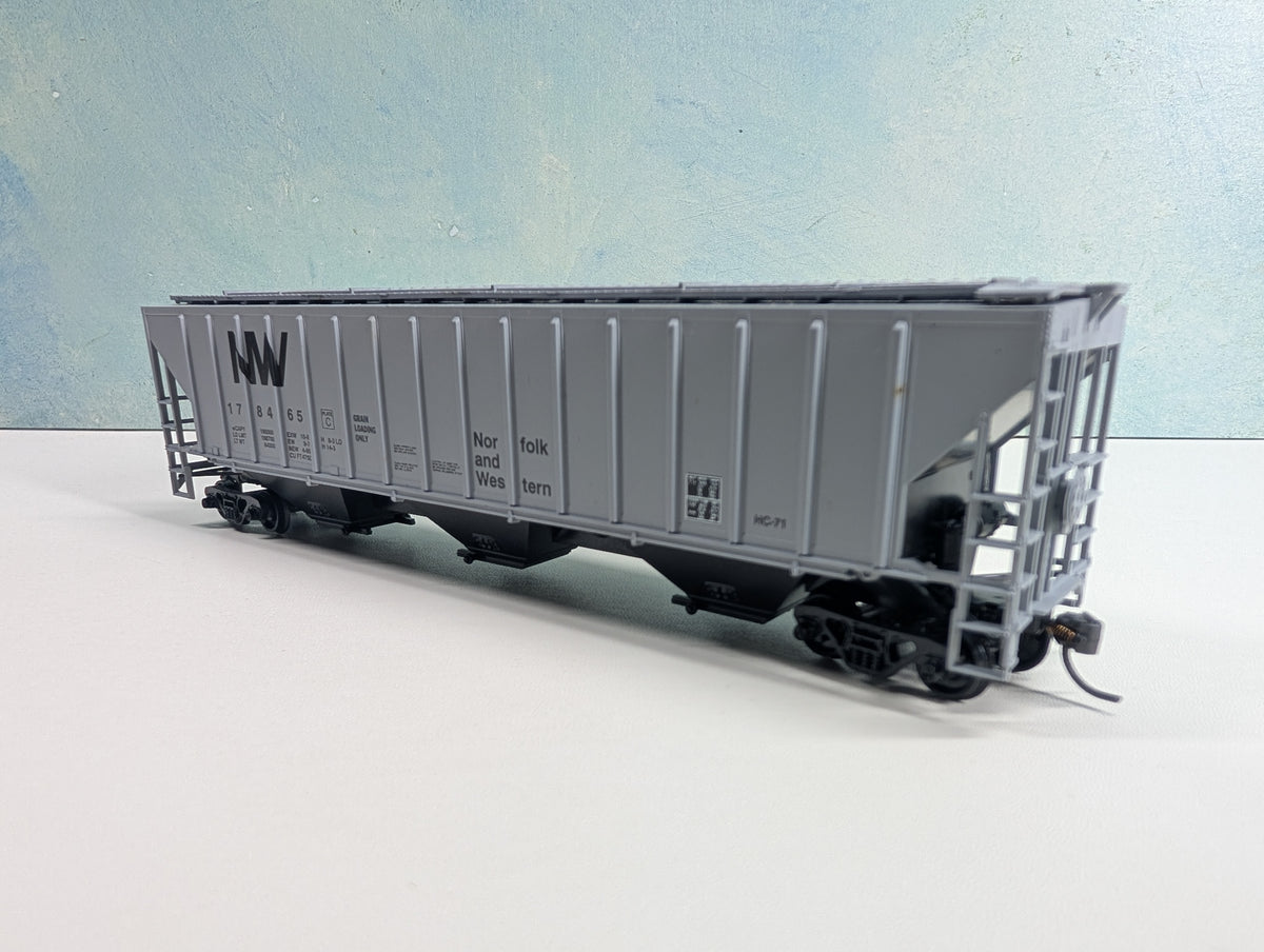 USED Athearn HO Scale Covered Hopper Norfolk & Western NW #178465