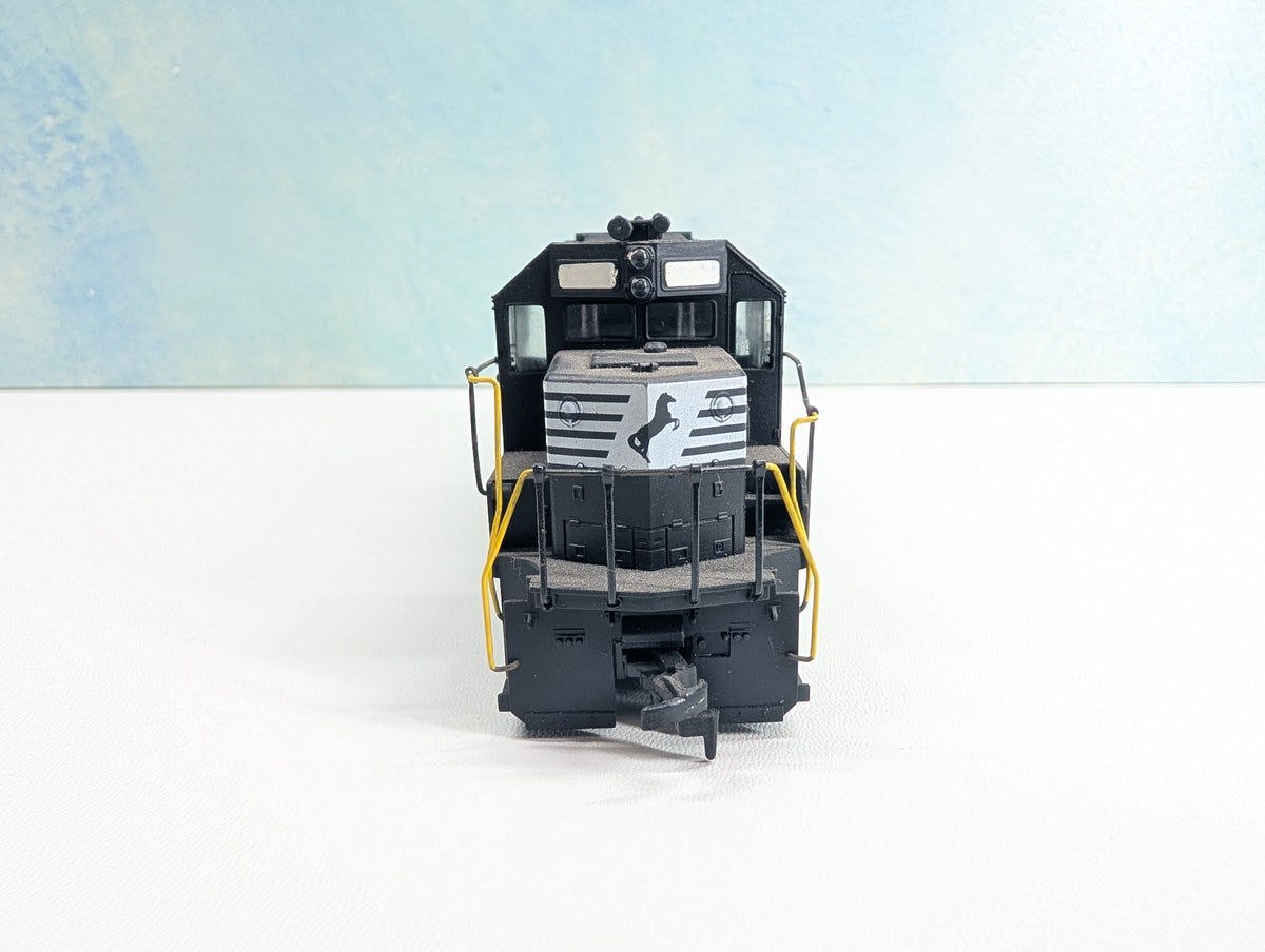USED Athearn HO Scale GP60 Diesel Locomotive Norfolk Southern SOU #4634 Operation Lifesaver Non-Powered