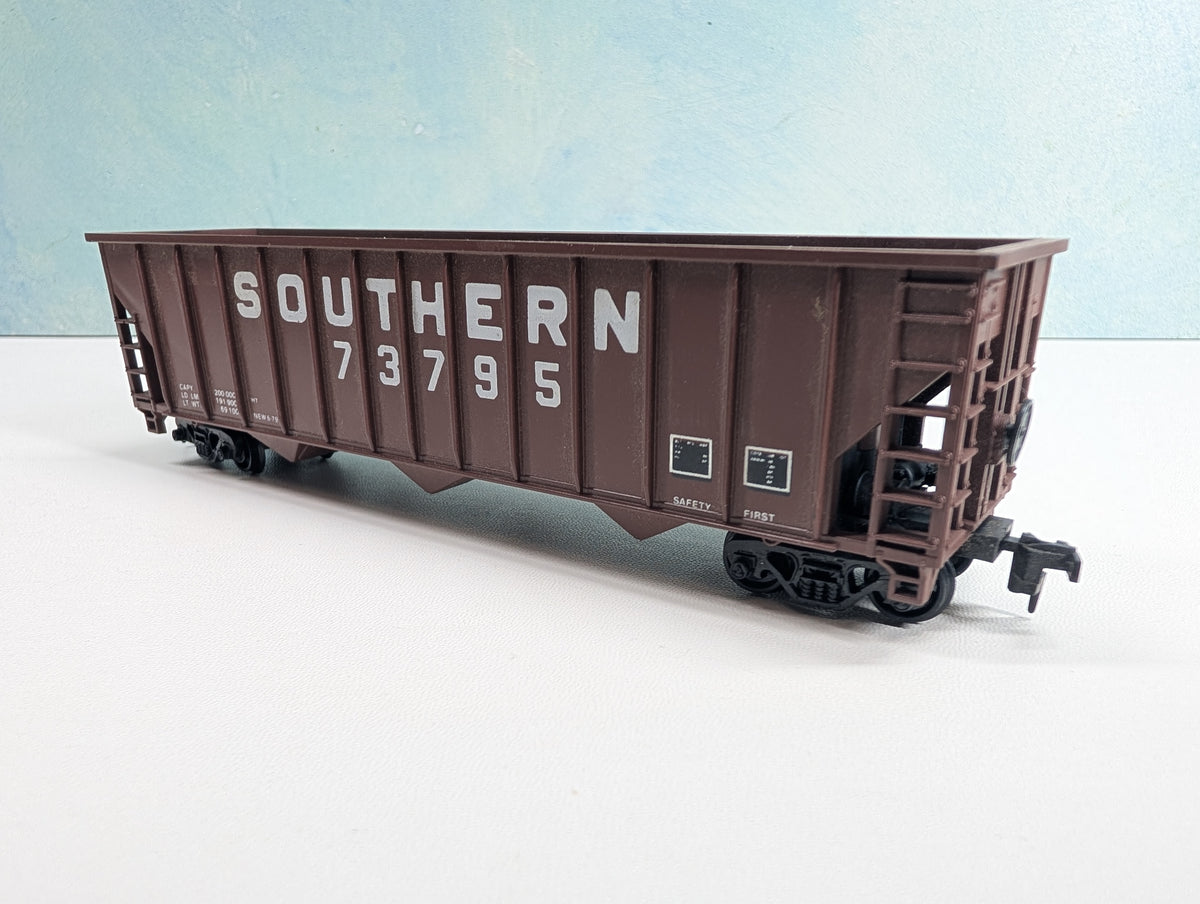 USED HO Scale Triple Hopper Southern #73795