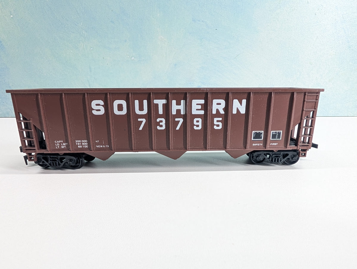 USED HO Scale Triple Hopper Southern #73795