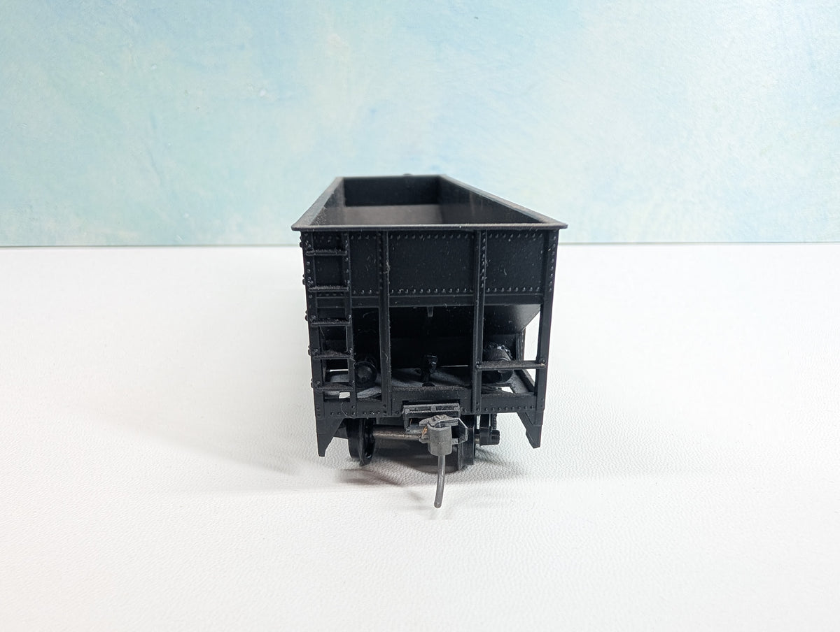 USED Roundhouse HO Scale Triple Hopper CSX C&O #141450