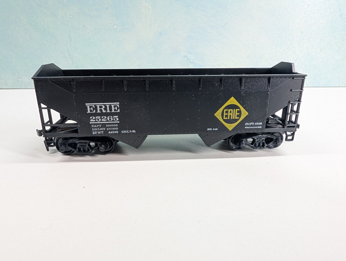 USED Athearn HO Scale 2 Bay Hopper Erie #25265