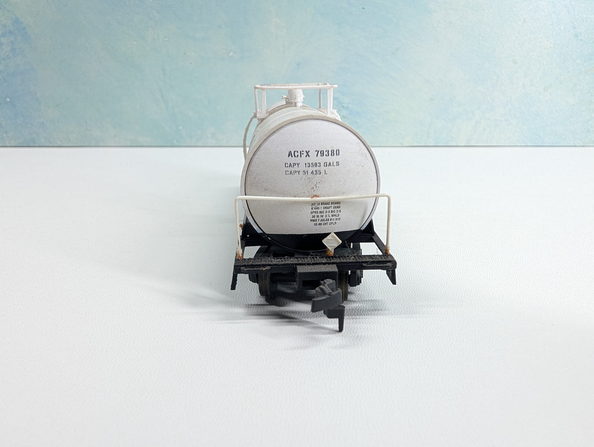 USED Atlas HO Scale Tank Car JM Huber ACFX #79380