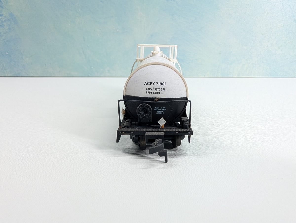 USED Atlas HO Scale Tank Car Engelhard ACFX #71901