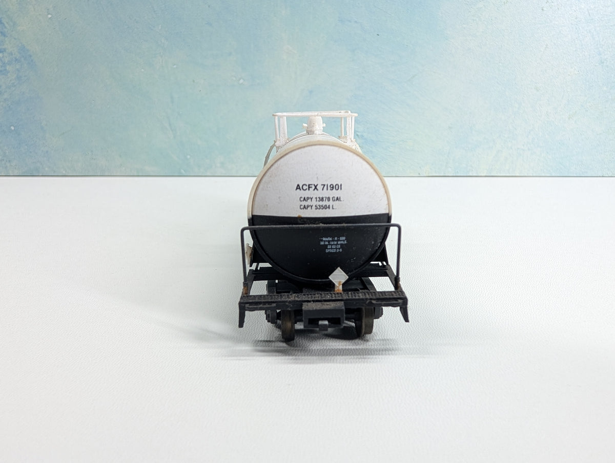 USED Atlas HO Scale Tank Car Engelhard ACFX #71901