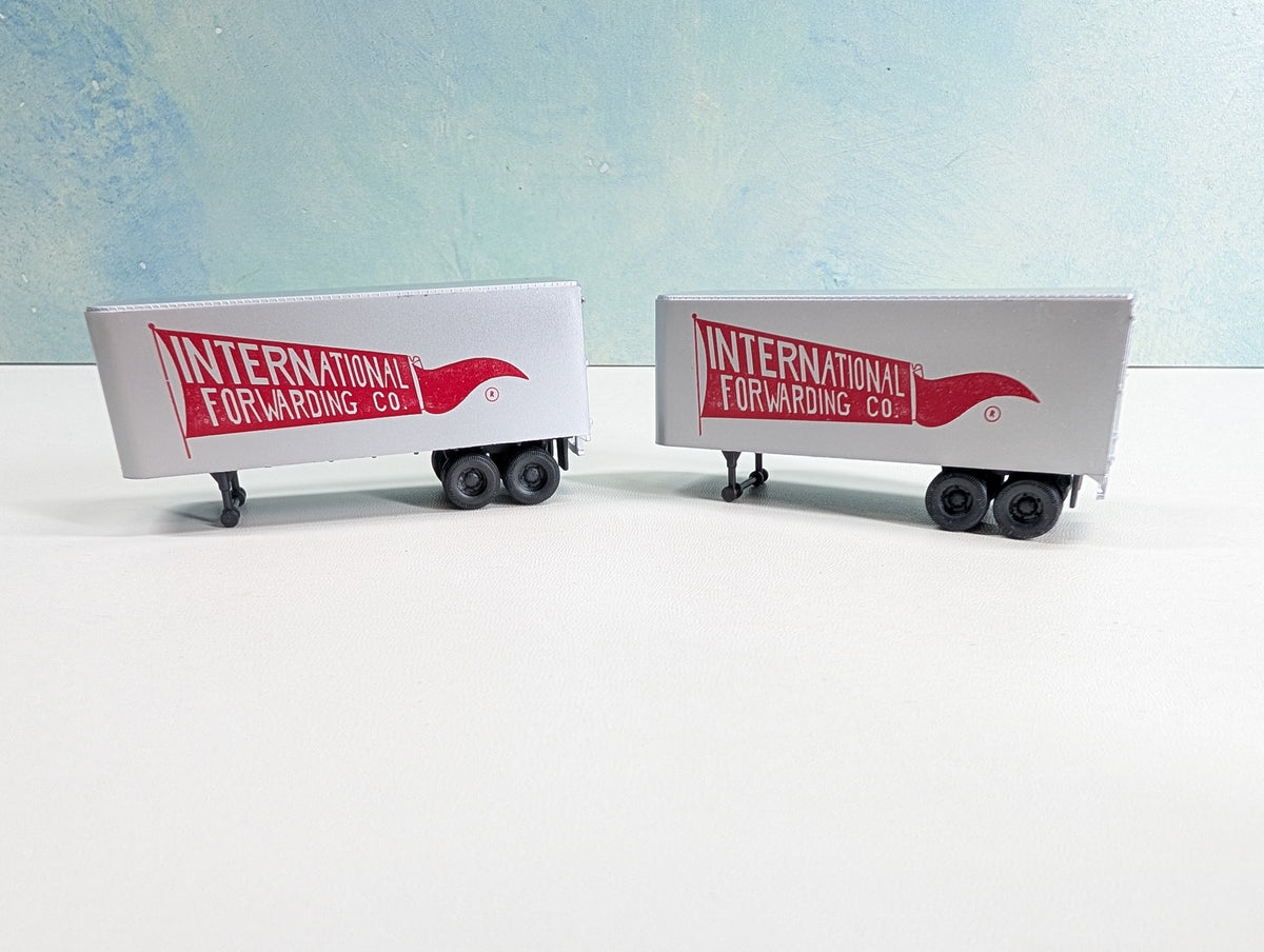 USED Athearn HO Scale Set of Piggy Trailers International Forwarding Co