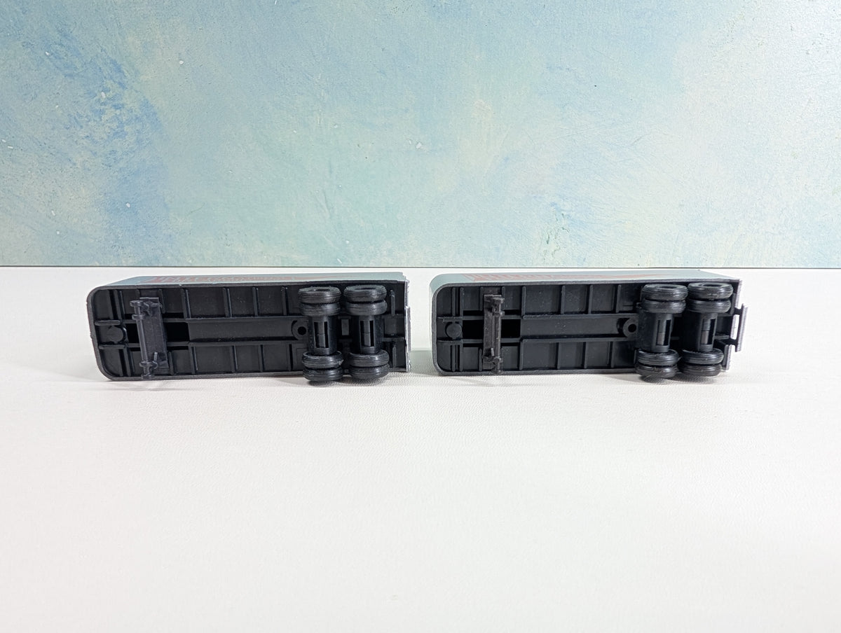 USED Athearn HO Scale Set of Piggy Trailers International Forwarding Co