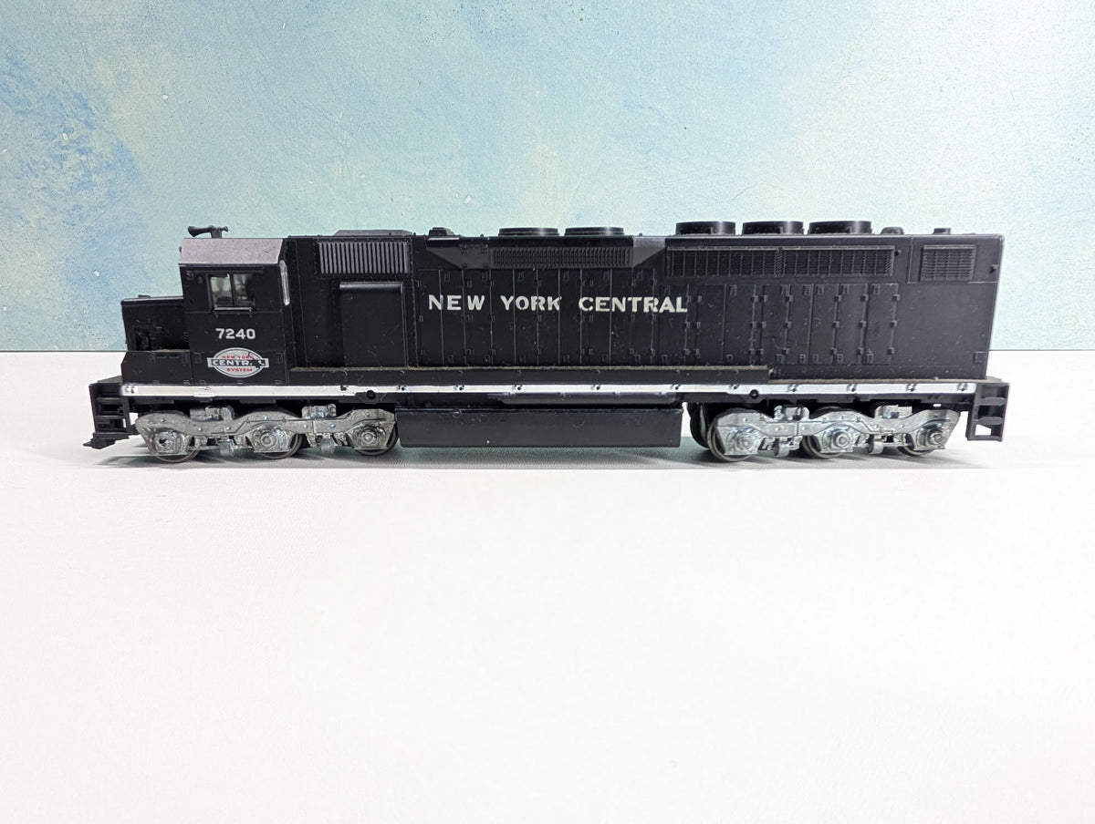USED Athearn HO Scale SDP-40 Diesel Locmotive New York Central NYC #7240 Tested! DC