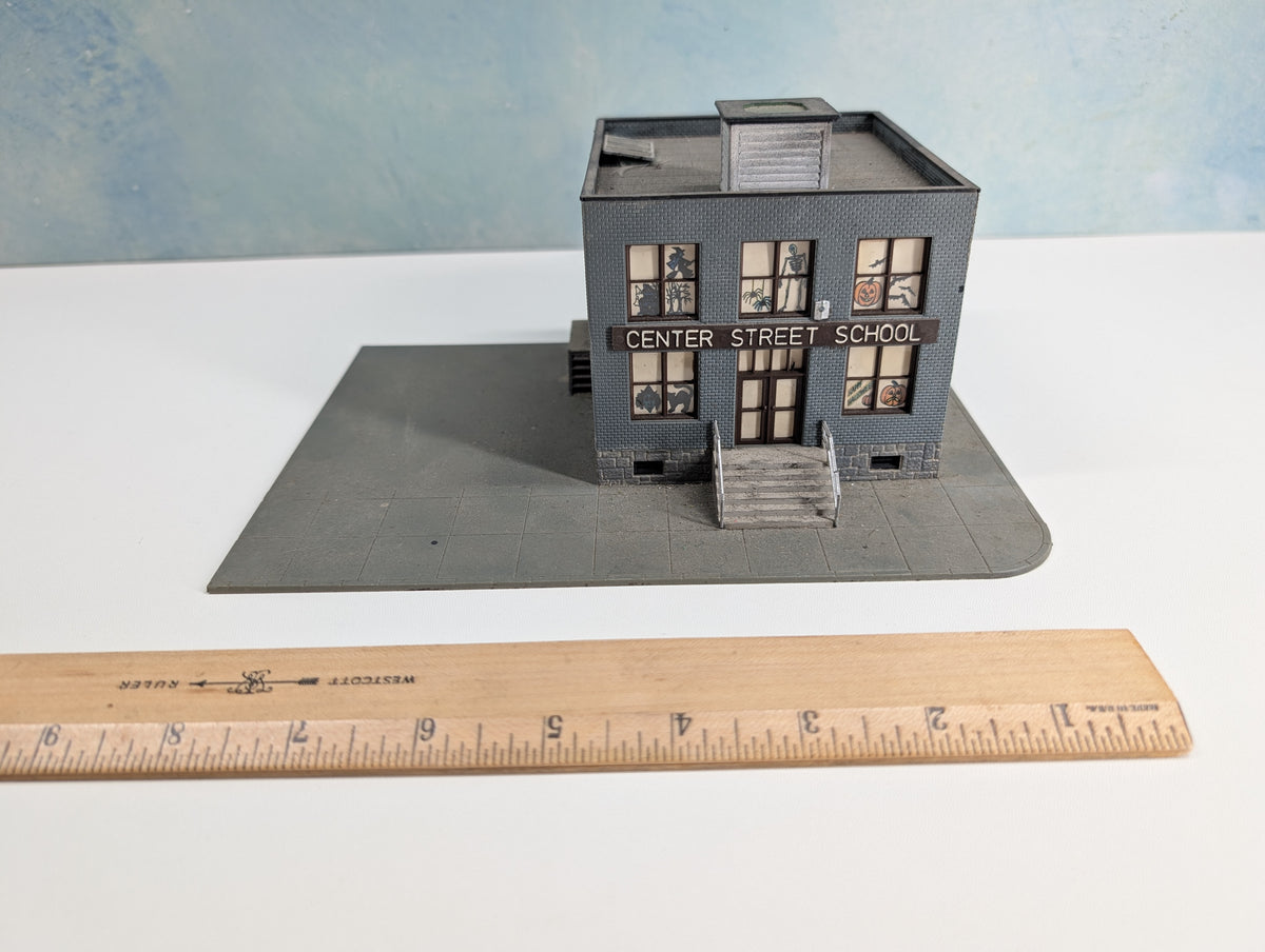 USED Tyco HO Scale Center Street School