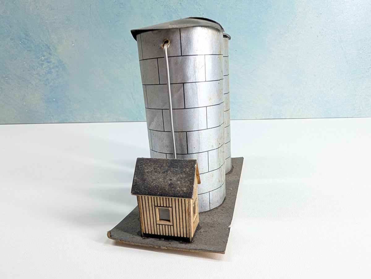 USED HO Scale Industrial Feed Towers (Cardstock)