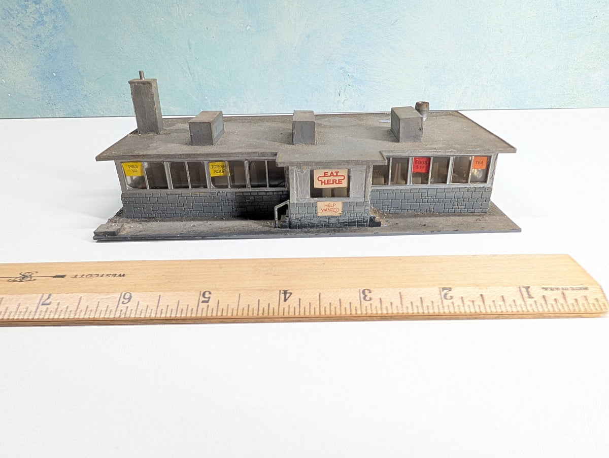 USED HO Scale Restaurant