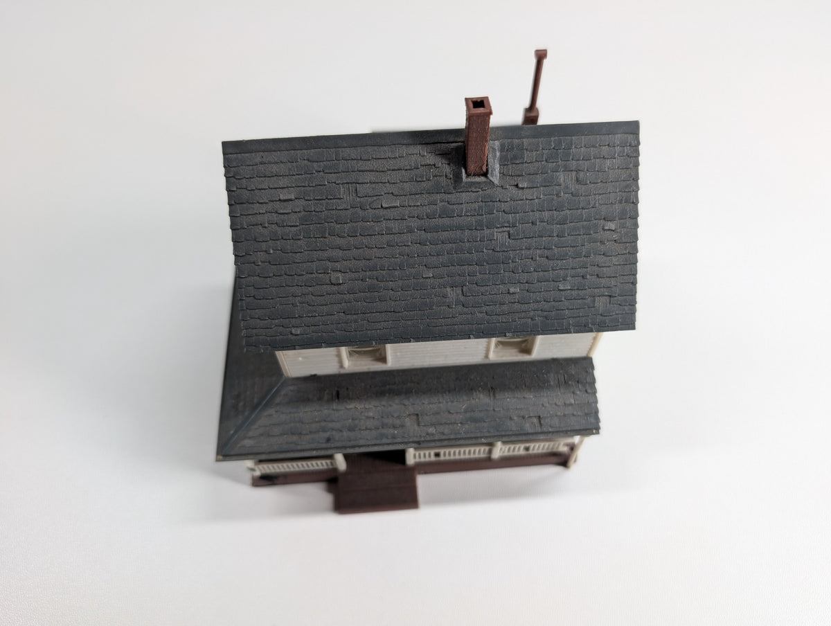 USED Revell HO Scale White Farm House