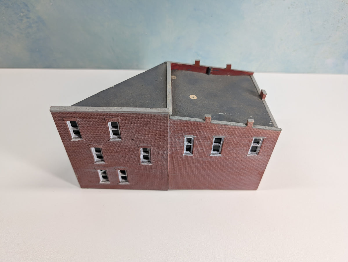 USED HO Scale Custom Brick Building