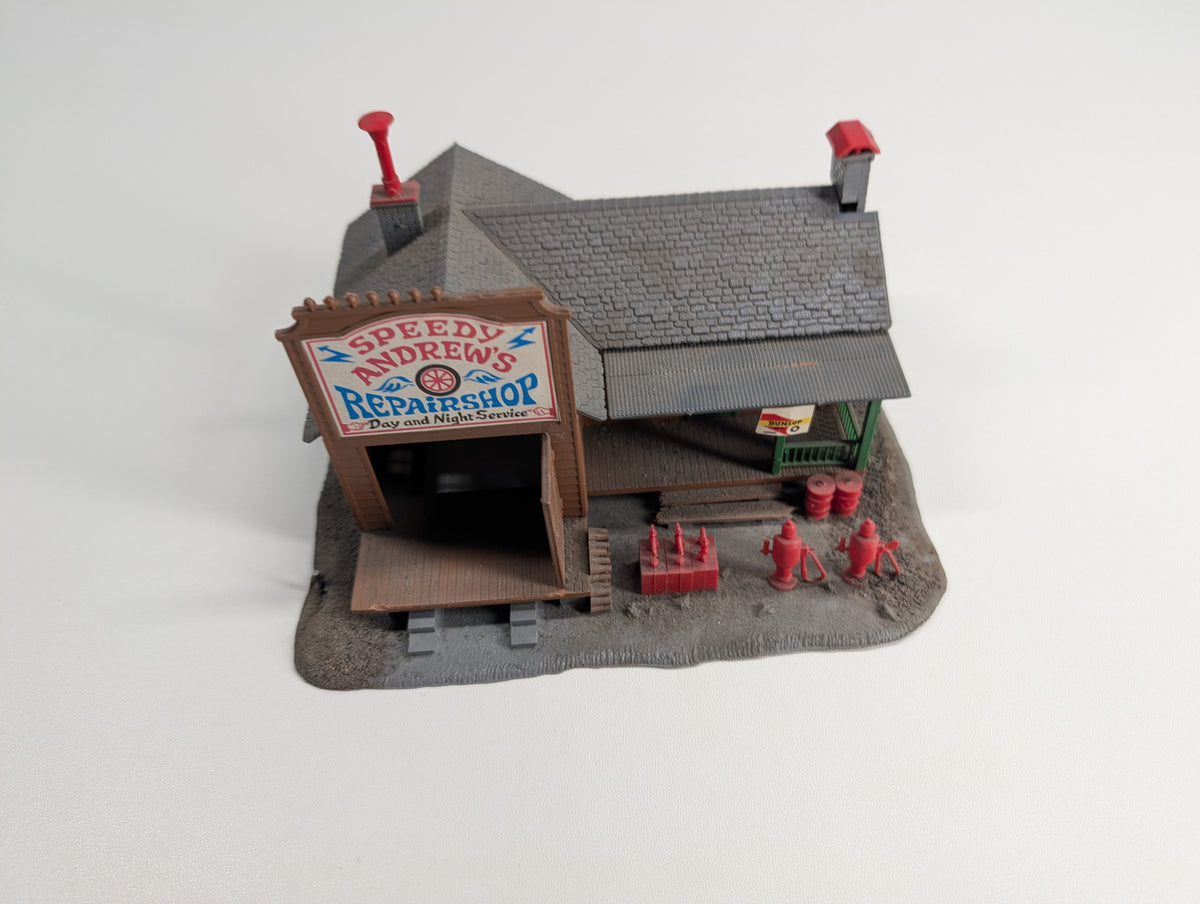 USED Tyco HO Scale Speedy Andrew's Repair Shop