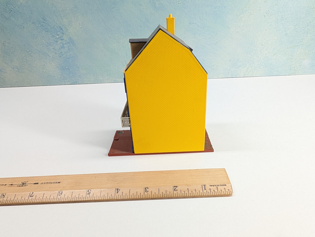 USED HO Scale Yellow Brick House w/ Dark Blue Shutters