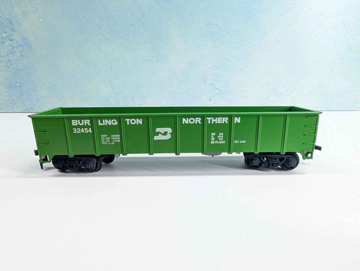 USED Roundhouse HO Scale Gondola Burlington Northern BN #32454