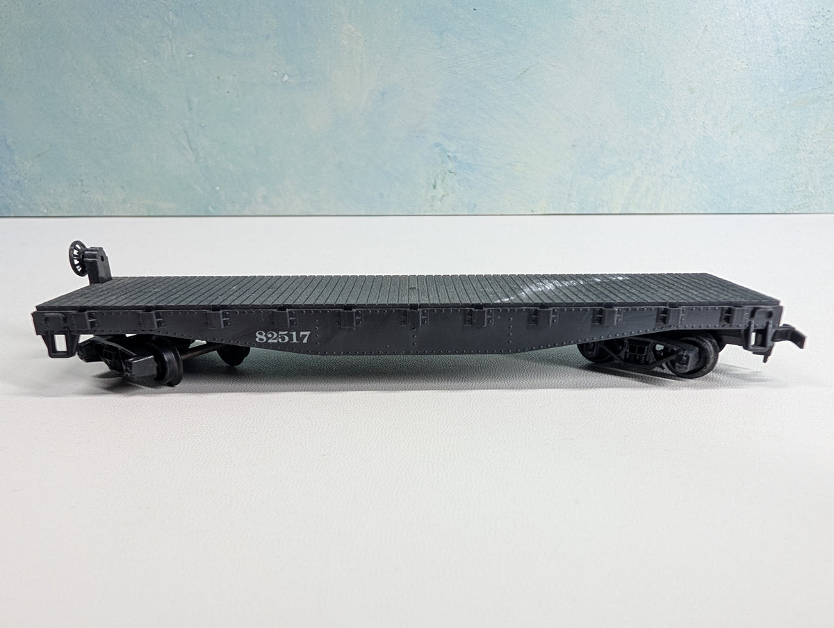 USED HO Scale 40' Flat Car Penn Central PC #82517
