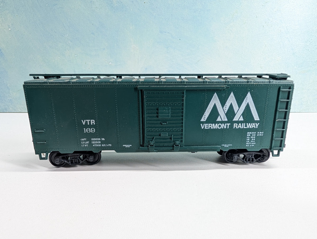 USED Athearn HO Scale 40' Box Car Vermont Railway VTR #169