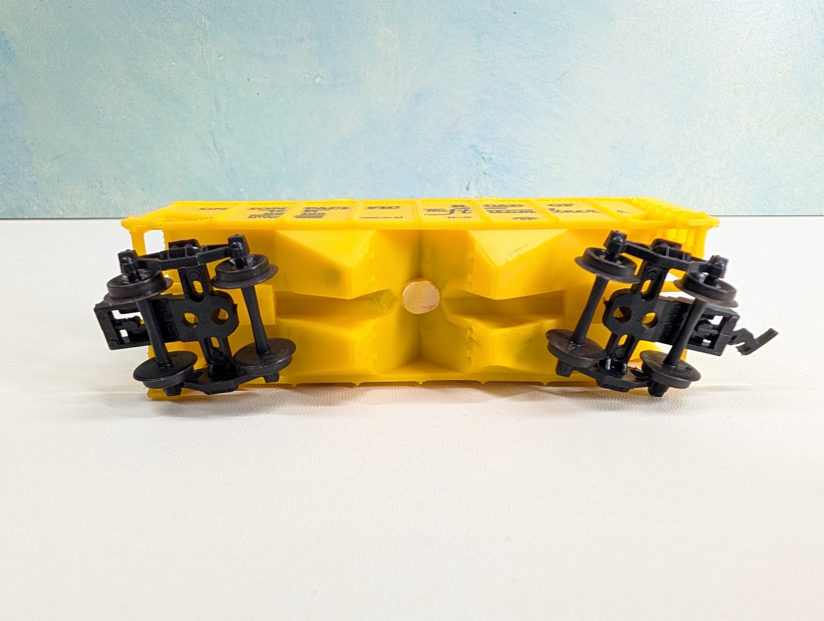 USED HO Scale 2 Bay Hopper Union Pacific UP #32100