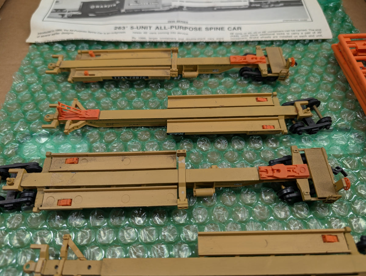 USED Walthers HO Scale 5-Unit All Purpose Spine Car Set Trailer Train TTAX #79876