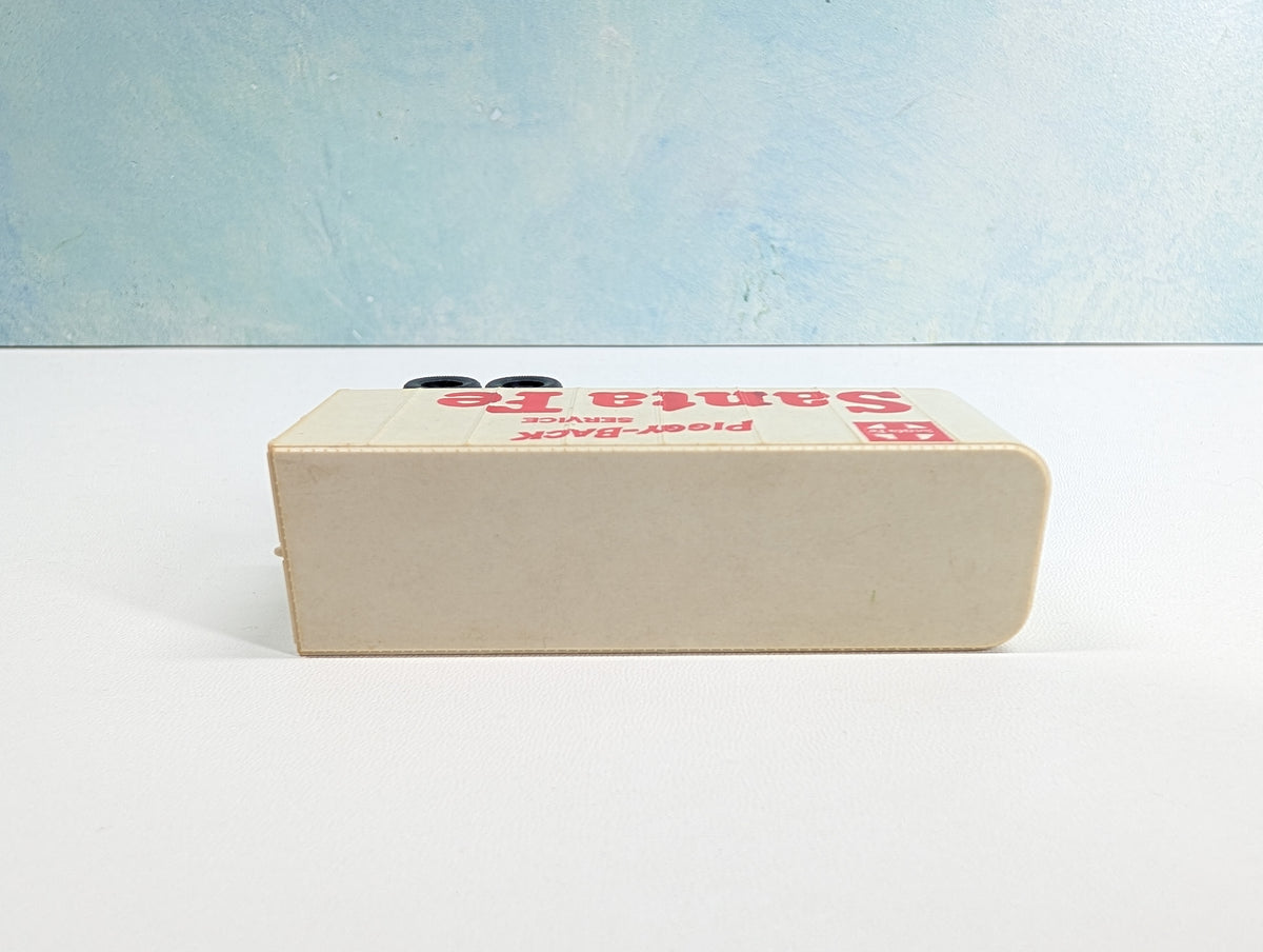 USED Tyco HO Scale Piggy Trailer Santa Fe