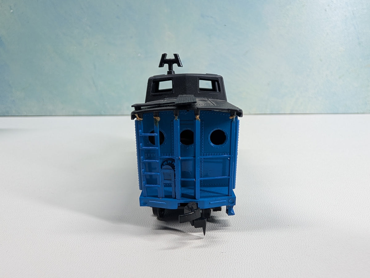 USED Bowser 54017 HO Scale N-5c Caboose Conrail #23174 Started KIT