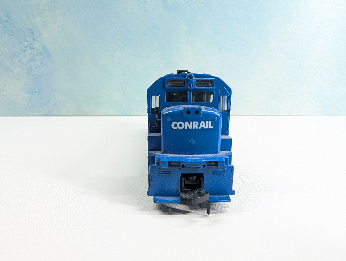 USED Athearn HO Scale Diesel Locomotive w/ Custom Decals Conrail #2972 Unpowered