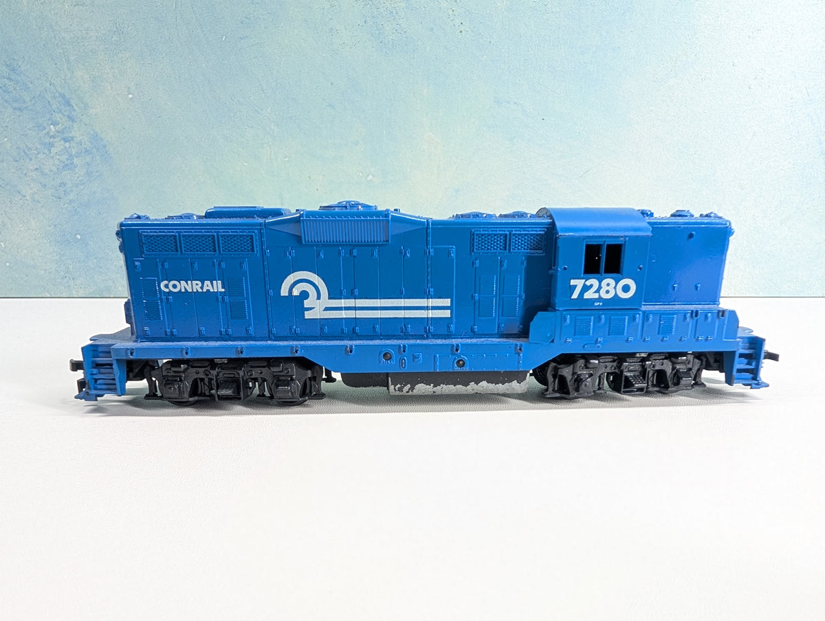 USED Athearn HO Scale Diesel Locomotive w/ Custom Decals Conrail #7280 Unpowered