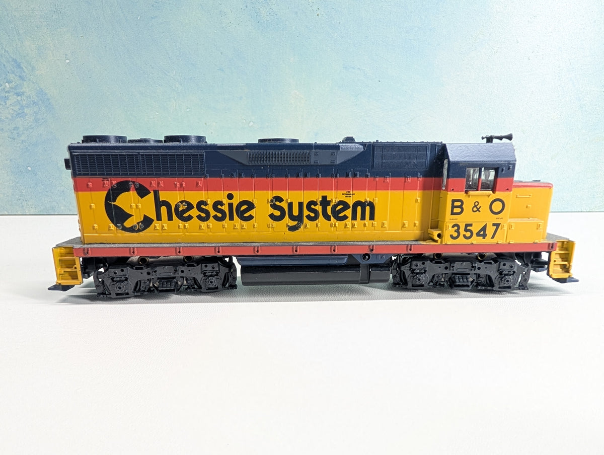 USED Athearn HO Scale GP35 Diesel Locomotive Chessie System B&O #3547 Unpowered