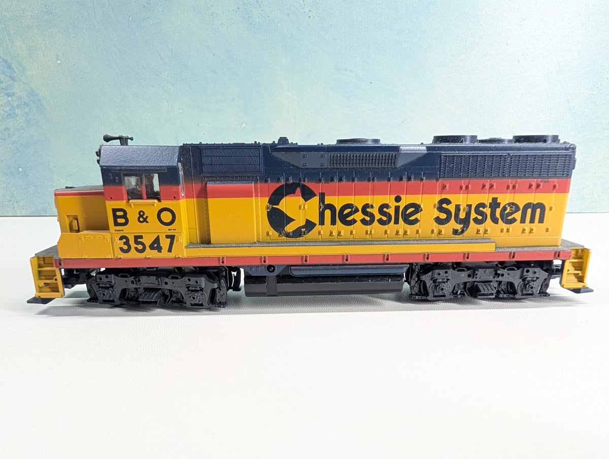 USED Athearn HO Scale GP35 Diesel Locomotive Chessie System B&O #3547 Unpowered