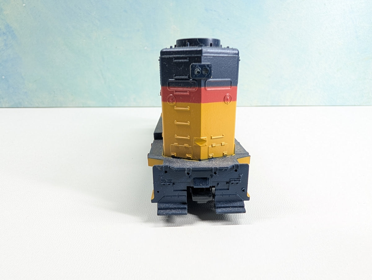 USED Athearn HO Scale GP35 Diesel Locomotive Chessie System B&O #3547 Unpowered