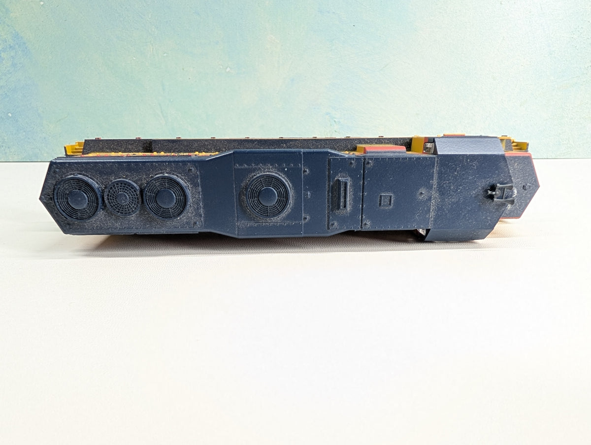 USED Athearn HO Scale GP35 Diesel Locomotive Chessie System B&O #3547 Unpowered