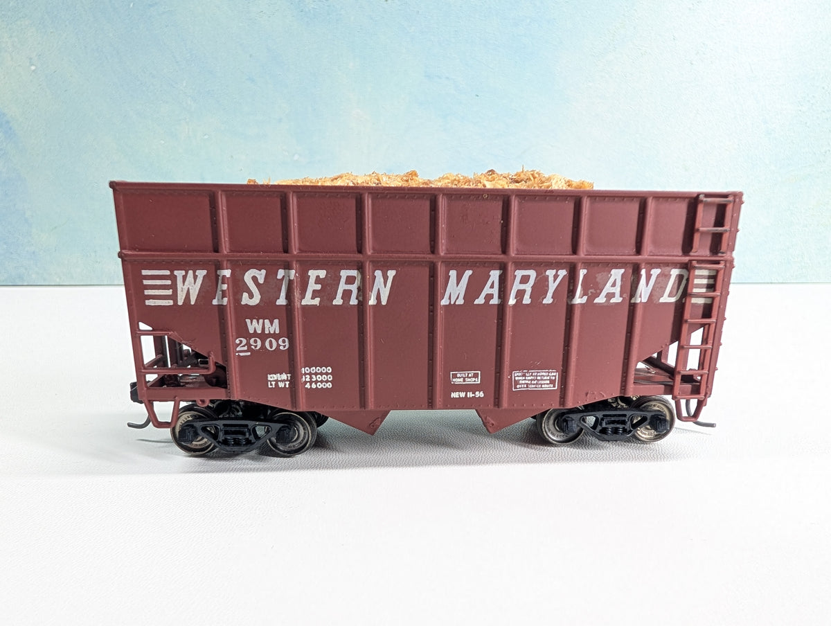 USED Stewart Hobbies HO Scale 2 Bay Extended Height Hopper w/ Load Western Maryland WM #2909 Metal Wheels