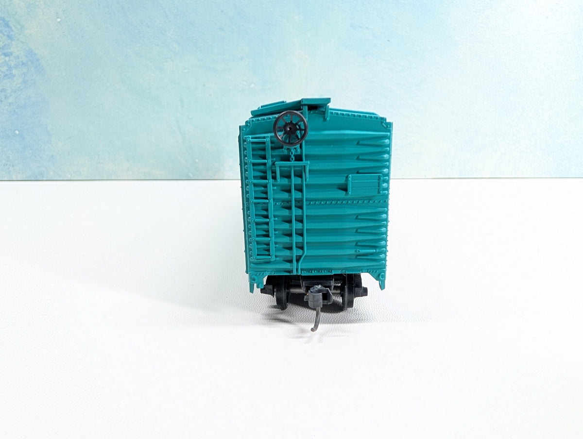 USED Athearn HO Scale 50' Box Car Penn Central PC #265503 Bev-Bel