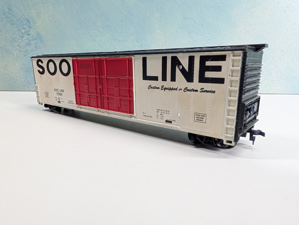 USED Tyco HO Scale 50' DD Box Car SOO Line #177581