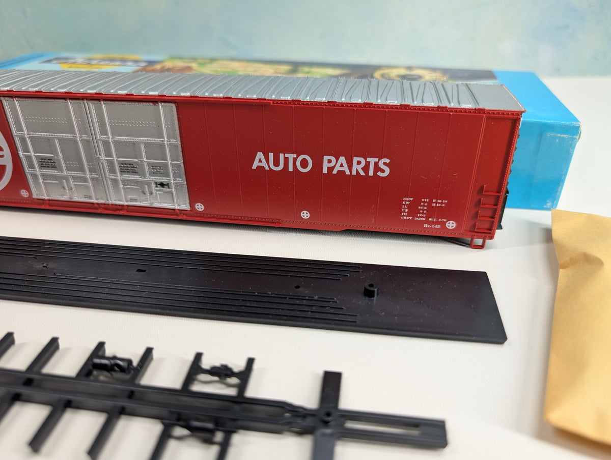 USED Athearn 1975 HO Scale 86' Hi-Cube Box Car, 4 Doors Santa Fe ATSF #36589 KIT