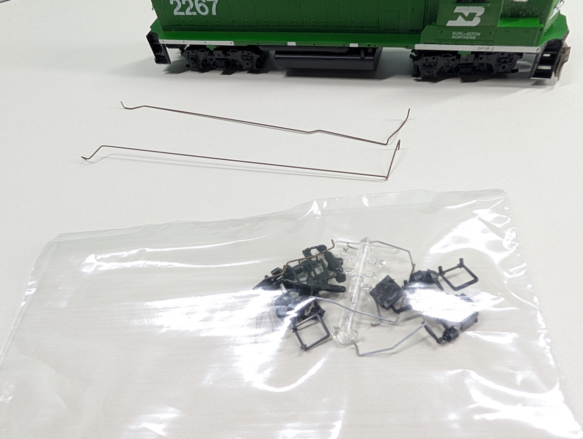 USED Athearn 4663 HO Scale GP38-2 Diesel Locomotive Burlington Northern BN #2267 Non-Powered
