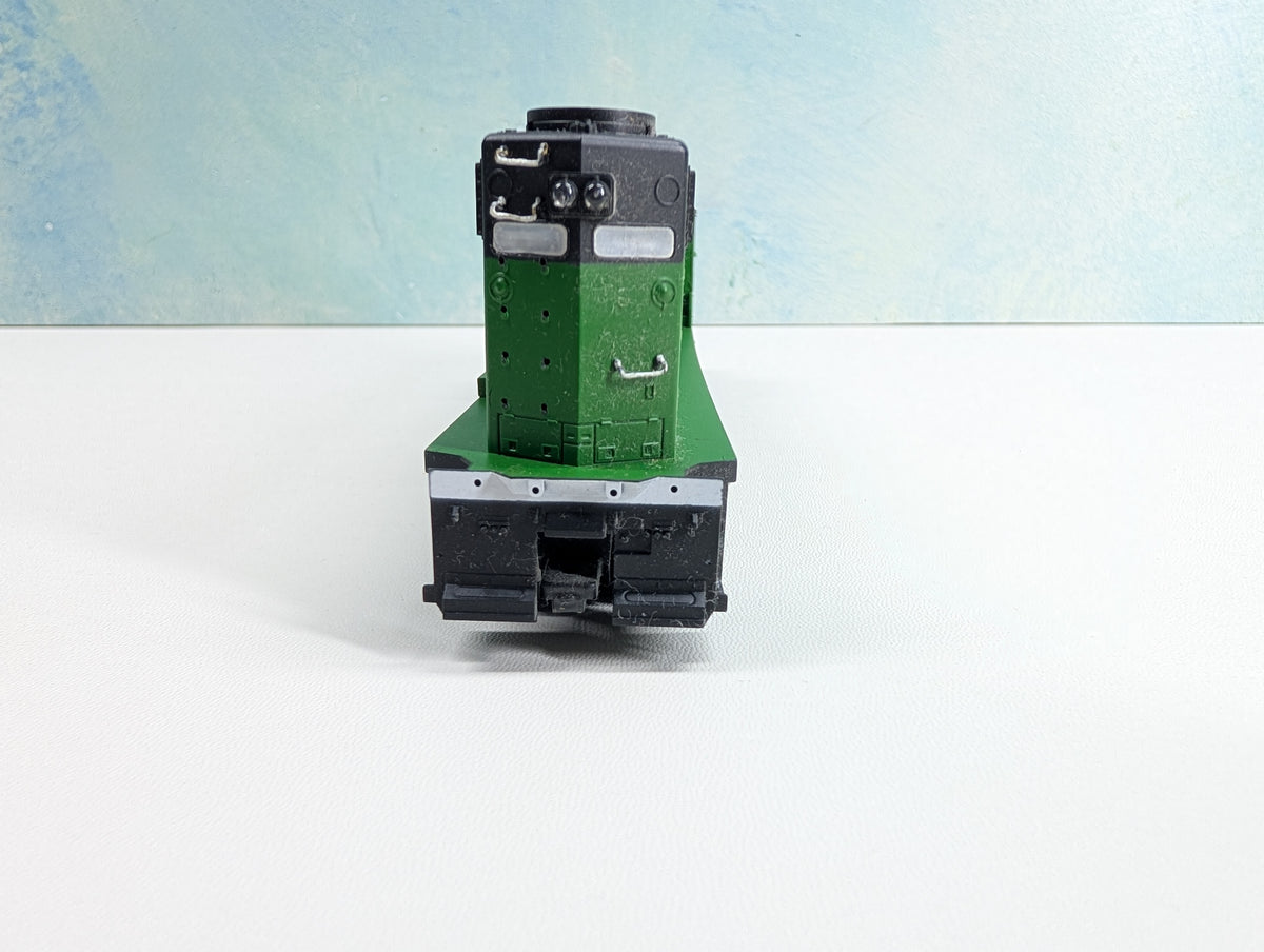 USED Athearn 4663 HO Scale GP38-2 Diesel Locomotive Burlington Northern BN #2267 Non-Powered