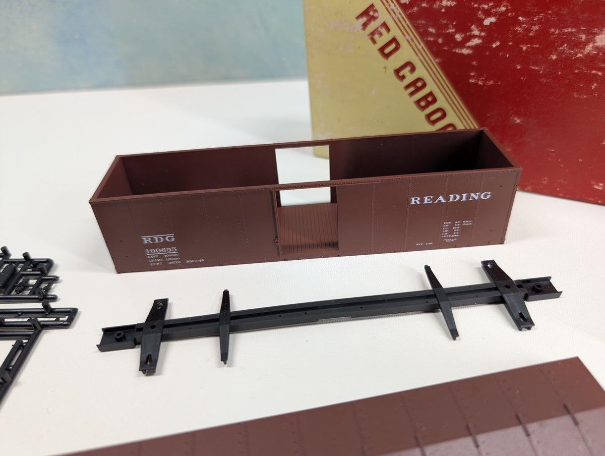 USED Red Caboose #7046-4 HO Scale 40' Steel Sheathed Box Car X-29 Reading RDG #100655 KIT