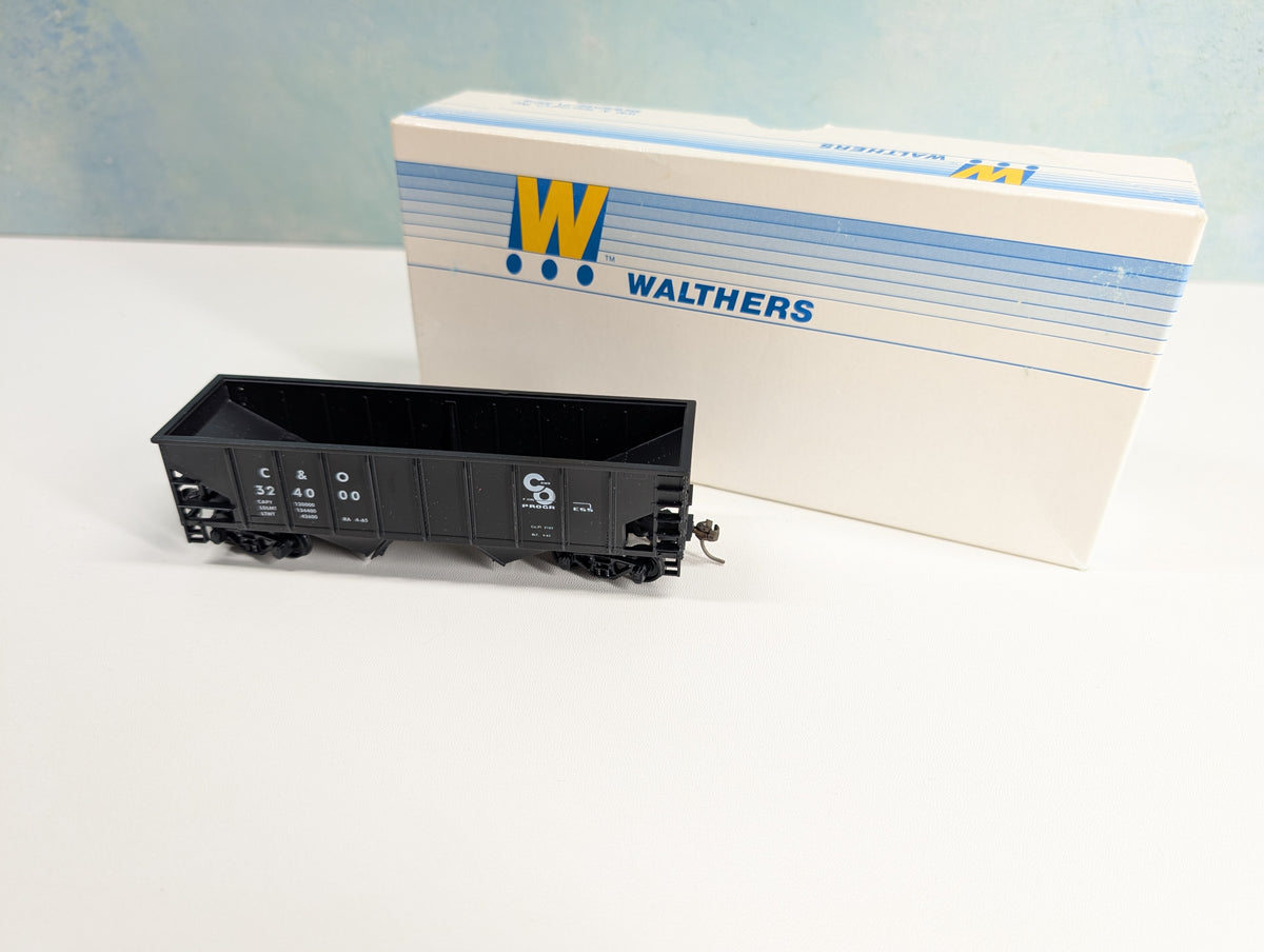 USED Walthers #932-56 HO Scale 36' Hopper Chesapeake and Ohio C&O #324000