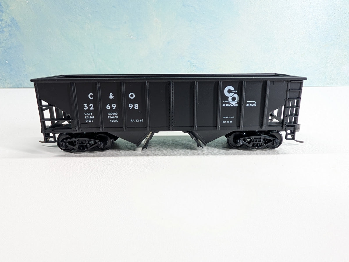 USED Walthers #932-56 HO Scale 36' Hopper Chesapeake and Ohio C&O #326998