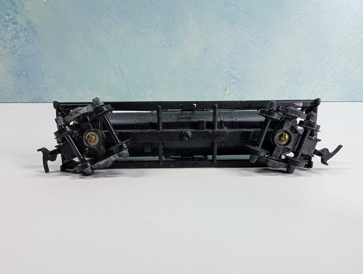 USED HO Scale Single Dome Tank Car, Metal Vintage Philgas PSPX #15035