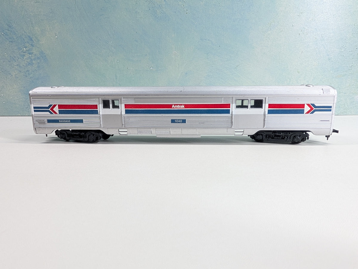 USED Athearn HO Scale Baggage Passenger Car Amtrak #1040