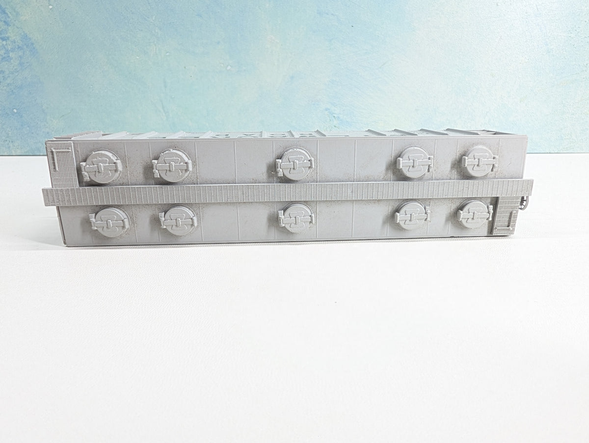 USED HO Scale Covered Hopper Milwaukee Road MILW #98108
