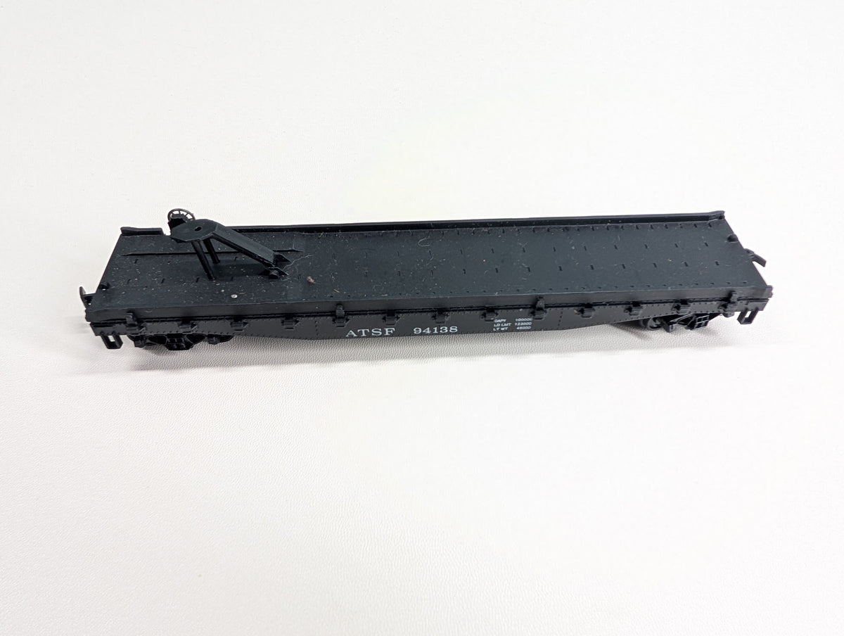 USED Cox HO Scale 50' Flat Car w/ Trailer Hitch Santa Fe ATSF #94138