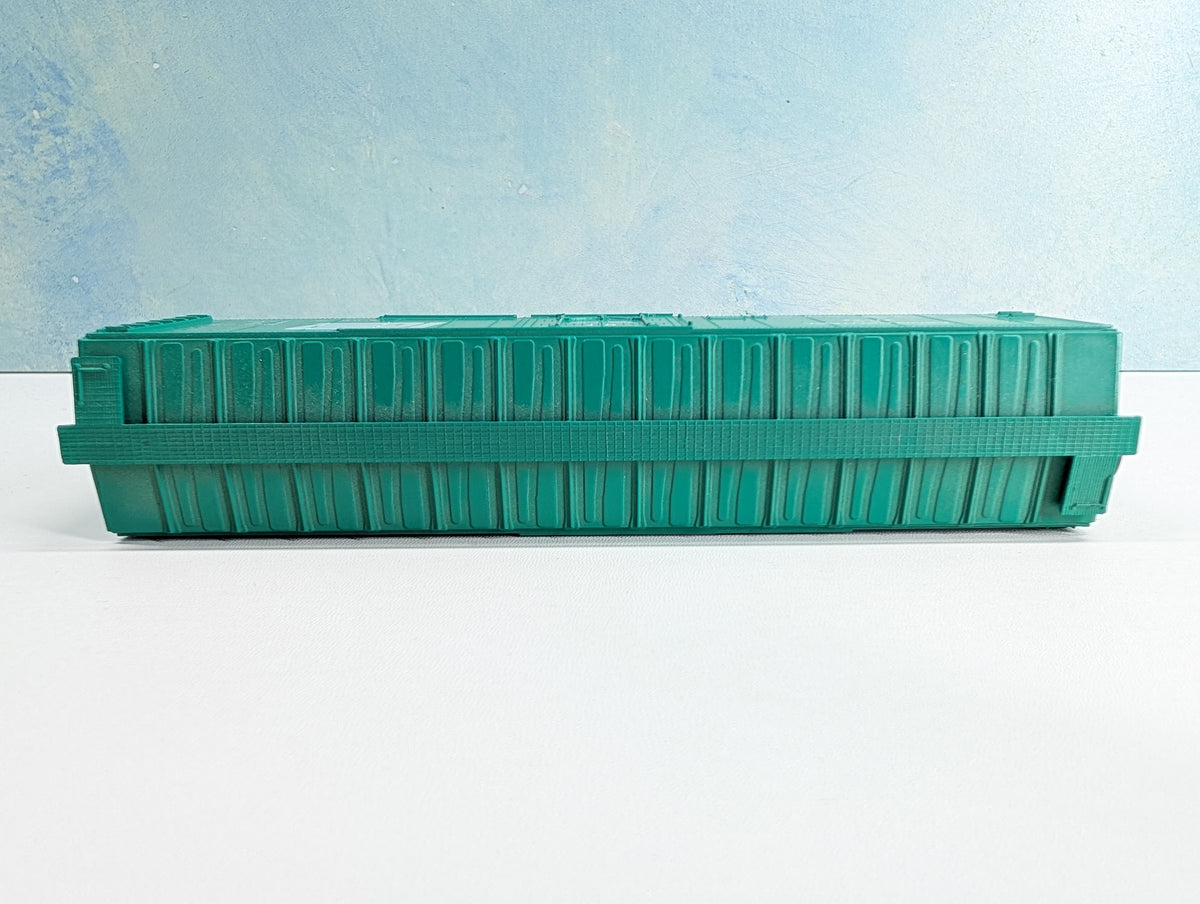 USED Roundhouse HO Scale 50' Box Car Penn Central PC #21068